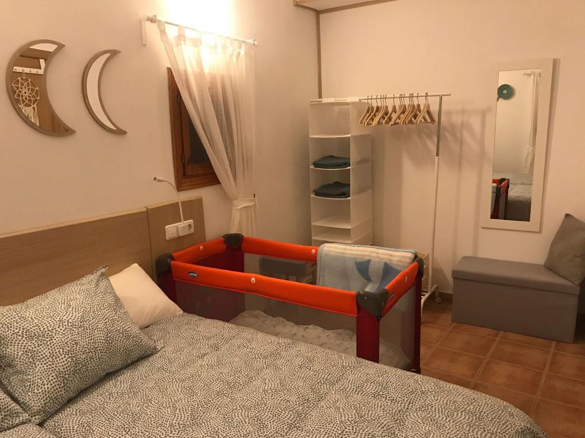 Apartamentos Erlueta Calatayud Esterno foto