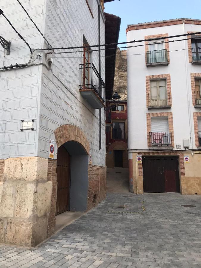 Apartamentos Erlueta Calatayud Esterno foto
